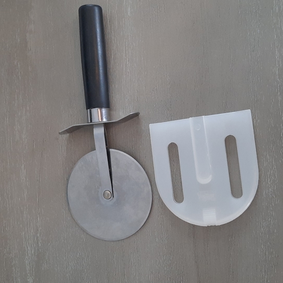 The Pampered Chef Kitchen Vintage Retired Pampered Chef Pizza